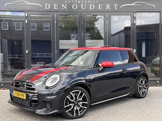 Mini Cooper 3-Deurs 1.5 C John Cooper Works XL PANO / MASSAGE / HARMAN