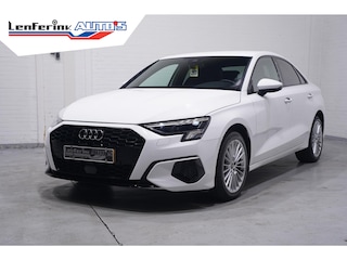 Audi A3 Limousine 35 TFSI Business edition navigatie Apple-carplay Led-verlichting Camera Sportstoelen in hoogte verstelbaar private-glas schakelflippers stoelverwarming  17"-lmv lendesteun-links