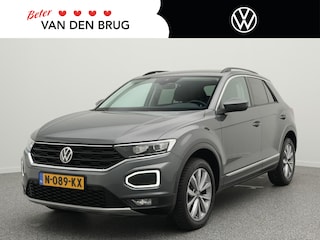 Volkswagen T-Roc 1.5 TSI 150 PK Style DSG Automaat | Navigatie | Adaptieve Cruise Control | Stoelverwarming | Achteruitrijcamera | Trekhaak |