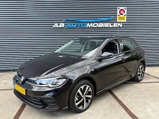 Volkswagen Polo 1.0 TSI Life Business DIGITAL DASH/ CARPLAY /PDC