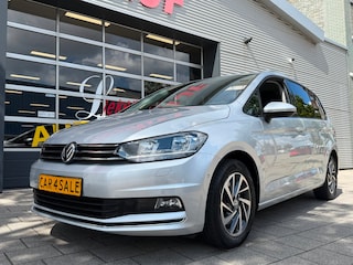 Volkswagen Touran 1.2 TSI Sound BlueMotion Tech - Apple CarPlay / Navigatie I Airco I PDC I Veiligheid pakket I Dealer onderhouden