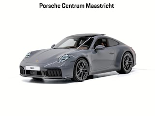Porsche 911 Carrera 4 GTS