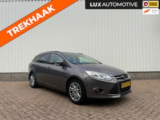 Ford Focus Wagon 1.6 EcoBoost Lease Titanium, Trekhaak 1.500kg, 4 seizoenenbanden, PDC