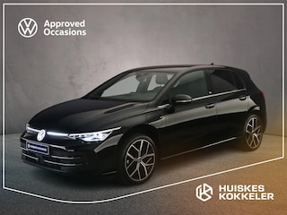 Volkswagen Golf 50 Edition 1.5 TSI eHybrid 204pk DSG Automaat Trekhaak, Adaptive cruise control, Achteruitrijcamera, LED koplampen, Navigatie, Stoelverwarming