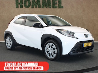 Toyota Aygo 1.0 VVT-i S-CVT Play - ORIGINEEL NEDERLANDSE AUTO -ACHTERUITRIJCAMERA - APPLE CARPLAY/ANDROID AUTO - CRUISE CONTROL ADAPTIEF - AIRCO - VERKEERSBORDDETECTIE - GROOTLICHTASSISTENT - LEDEREN STUURWIEL - DAB-ONTVANGER - BLUETOOTH TELEFOONVOORBEREIDING