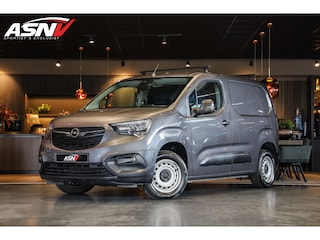 Opel Combo 1.2 Turbo L1H1 Edition, 110 PK, Benzine, Grey/Metalic, Navigatie, 3/Zits/Bank, DAB, Camera, 1e/Eigenaar, 70DKM!!