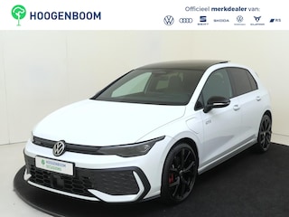Volkswagen Golf 1.5 eHybrid GTE | SoH 100% | Panoramadak | 360 camera | Lederen bekleding ‘Vienna’ | Black style | Head-up display | Adaptieve demping | Keyless | Sfeerverlichting |