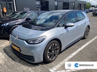 Volkswagen ID.3 Pro 58 kWh 204PK | NAVIGATIE | CAMERA | STUUR + STOELVERW. | ADAPT. CRUISE | 18 INCH