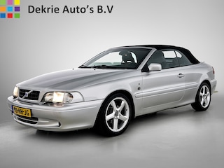 Volvo C70 Convertible 2.4 T 194Pk Prestige Automaat / NL-Auto / Airco-ecc./ Leder / Cruise-ctr. / Lmv 17" / Apk nieuw