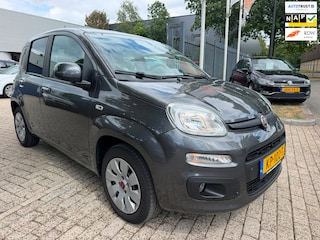 Fiat Panda 1.2 Lounge, digitale clima/ airco, elec pakket, stuur bediening, pdc, nwe apk 30.590 km n.a.p "rijklaarprijs"