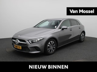 Mercedes-Benz A-klasse 180 Business Solution | Automaat | Navigatie | Achteruitrijcamera | Stoelverwarming | Wide Screen Virtual Cockpit | Cruise Control | Climate Control | Parkeersensoren | Bluetooth | LED | Leder | Lichtmetalen Velgen|