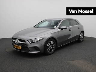 Mercedes-Benz A-klasse 180 Business Solution | Automaat | Navigatie | Achteruitrijcamera | Stoelverwarming | Wide Screen Virtual Cockpit | Cruise Control | Climate Control | Parkeersensoren | Bluetooth | LED | Leder | Lichtmetalen Velgen|