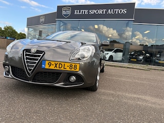 Alfa Romeo Giulietta 1.4 T Distinctive Lusso I Automaat II Navi I