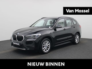 BMW X1 xDrive25e | Automaat | Achteruitrijcamera | Parkeersensoren | Climate Control |