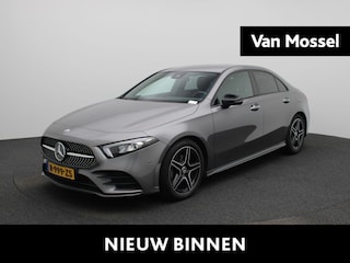 Mercedes-Benz A-klasse Limousine 180 AMG Line | Wordt Verwacht | Automaat | Achteruitrijcamera | Parkeersensoren | Sfeerverlichting | Stoelverwarming |