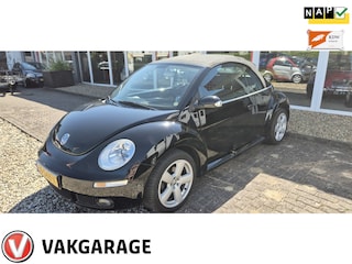 Volkswagen Beetle New Cabriolet 1.6 Highline
