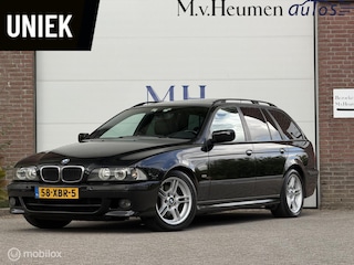 BMW 5-serie Touring 530i M Tech Bomvol Pano Memory Zwarte hemel Trekhaak