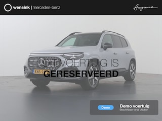 Mercedes-Benz GLB 250+ Business Solution AMG 85.5 kWh | Night | Premium Pakket | Superscreen | Panoramadak | Trekhaak | Sportstoelen | Memory |