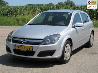 Opel Astra 1.4 Essentia