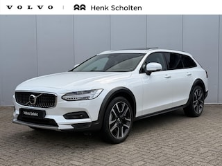 Volvo V90 B5 AWD AUT8 250PK Plus | Panoramadak | Harman Kardon audio | Semi elektrisch wegklapbare trekhaak | 20" Lichtmetalen velgen | Standkachel met timer | Verwamrde voorstoelen, achterbank & stuurwiel | Adaptieve Cruise Control | Getint glas achter