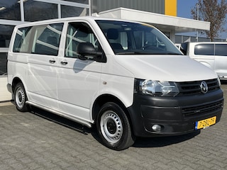 Volkswagen Transporter Kombi 2.0 TDI DSG Automaat L1H1 BTW en BPM vrij Airco Cruise control Marge Trekhaak PDC 1e eigenaar Ideaal voor ombouw naar camper Euro 5 Personenbus Groepsvervoer Taxi Camper Combi 1e eigenaar