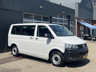 Volkswagen Transporter Kombi 2.0 TDI L1H1 9 zitplaatsen Airco Parkeerhulp sensoren achter Cruise control Personenbus Kombi Combi Groepsvervoer Taxi