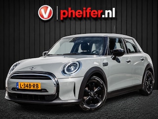 Mini Mini 5-Deurs 1.5 Essential Full map navigatie/ Climate control/ DAB+/ Carplay/ Cruise control