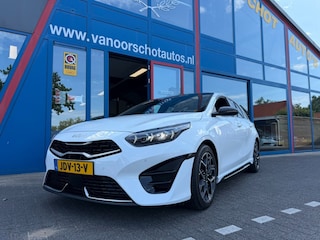 Kia Ceed 1.5 T-GDI GT Line Panodak Navi Carplay Airco(ECC)