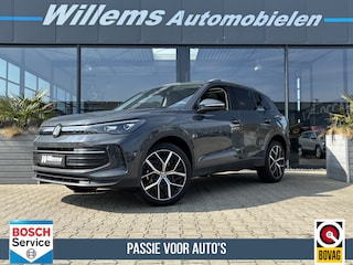 Volkswagen Tiguan 1.5 eHybrid R-Line Edition Elektrische Trekhaak, Panorama Dak & Stoel\Stuur Verwarming