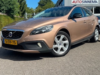 Volvo V40 1.6 T4 Momentum | All Season | Climate Control | PDC |