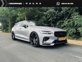 Volvo V60 2.0 T6 Plug-in hybrid AWD Ultra Dark | 21 Inch Velgen | Heico Bodykit + Verlaging | Styling  Kit | Schuif -/ Kanteldak | Stoel + Stuurverwarming | Harman Kardon Audio | Getint Glas | 360 Camera | Head Up Display |