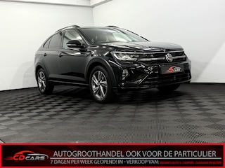 Volkswagen Taigo 1.0 TSI R-Line Camera, Navi, Stoelverwarming, Virtual desk, Cruise control adaptief, Zelf inparkeren, A start stop, Licnhtmetalen velgen
