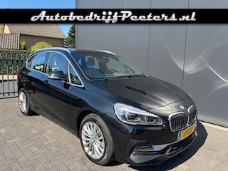 BMW 2-serie Tourer 218i Automaat Sportleder Panoramadak HUD Navi