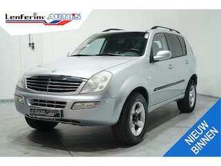 SsangYong Rexton RX 270 Xdi 165 pk Automaat Grijs Kenteken 2p Airco, Leder Zwart, Trekhaak 3.500 kg, 2-Zits
