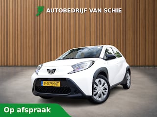 Toyota Aygo 1.0 VVT-i MT Play 1e-Eig. & Keurig-Onderh. BOVAG-Garantie. NL-Auto.