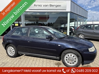 Audi A3 1.6 Attraction, climatronic, cruisecontrol, trekhaak, top onderhouden en afkomstig van de 1e eigenaar !!!