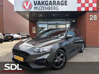 Ford Focus Wagon 1.5 EcoBoost ST Line // AFN. TREKHAAK // KEYLESS // WINTERPACK // CAMERA+SENSOREN // NAVI+CARPLAY //