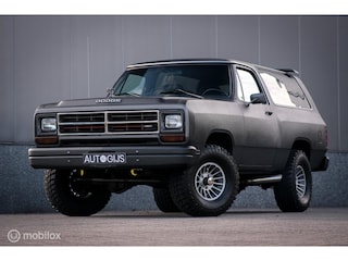 Dodge Ramcharger 5.2 V8 | Gerestaureerd | Wegenbelasting vrij | Airco | 4 persoons | Uniek | 1986 |