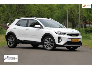 Kia Stonic 1.0 T-GDi DynamicLine Apple Carplay en Android Auto / Van 1e eigenaar / Airco / Navigatie / Achteruitrijcamera / enz.