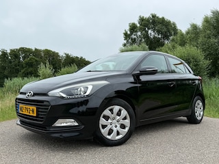 Hyundai i20 1.0 T-GDI 100 PK | Camera | Apple CarPlay & Android Auto | Clima | 2e Eigenaar | Elektr. pakket | PDC | Cruise | LED |