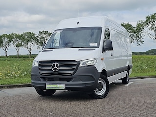 Mercedes-Benz Sprinter 317 L3H2 Maxi LED Mbux10