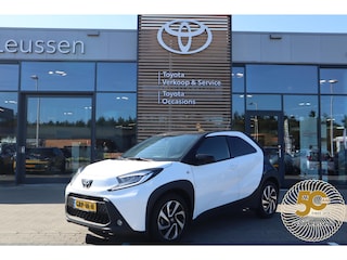 Toyota Aygo PULSE NL-AUTO 1E EIGENAAR CLIMA NAVI APPLE/ANDROID LM-VELGEN ALLSEASON PRIVACY-GLASS