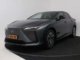Lexus RZ 450e Executive Line 71 kWh | Panoramadak | Trekhaak | Apple CarPlay / Android Auto (Navigatie) |