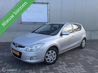 Hyundai i30 1.6i 123pk Dynamic 2009 / Airco / 4seizoensbanden / 5deurs / NAP