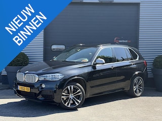 BMW X5 M50d 7p. | Panoramadak | 360* Camera | Head-Up Display | Elektrische Trekhaak | Elektrische Achterklep |