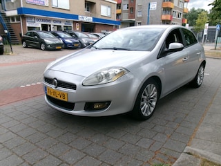 Fiat Bravo 1.4 16V 150 5DRS Clima/Cruise etc