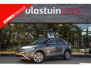 Volkswagen T-Roc 1.5 TSI Style , Achteruitrijcamera, Stoelverwarming, Adaptive cruise control, Apple CarPlay