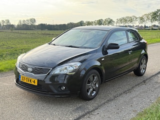 Kia ProCeed Pro_cee'd 1.4 CVVT Navigator Plus Pack Airco 5Drs APK 09-2027 NAP