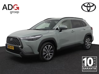 Toyota Corolla Cross Hybrid 200 Style | Leder - stof bekleding | Trekhaak | Stoelverwarming | Parkeer sensoren |