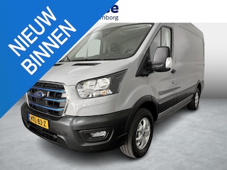 Ford Transit 350 L2H2 Trend 68 kWh met o.a. een 360 graden camera, Adaptieve Cruise Control, Dodehoek detectie en 16 inch lichtmetalen velgen